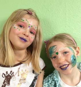 Face painting duo Giggle Loopsy Denver area clown